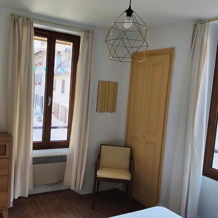 Saint-Pierre-dʼEntremont Maison De Village A St Pierre D'Entremont מראה חיצוני תמונה